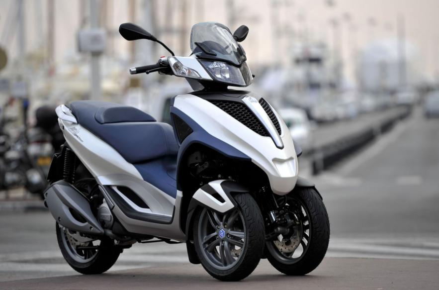 Prueba Piaggio MP3 500 por Ibiza 