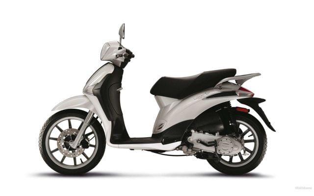 Piaggio Lyberty 125 por Ibiza