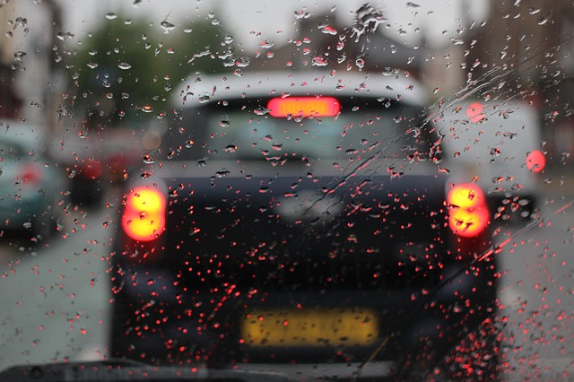 conducir con lluvia retencion