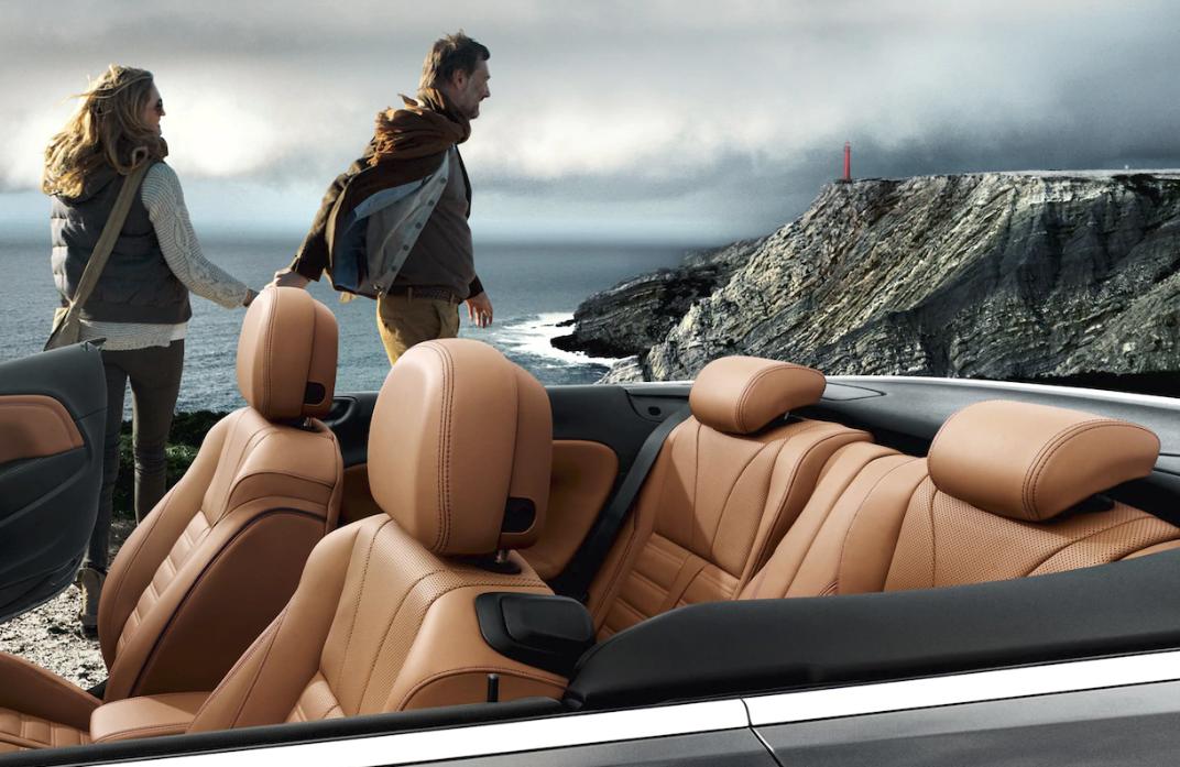 Opel cascada interior alquiler coche descapotable Ibiza