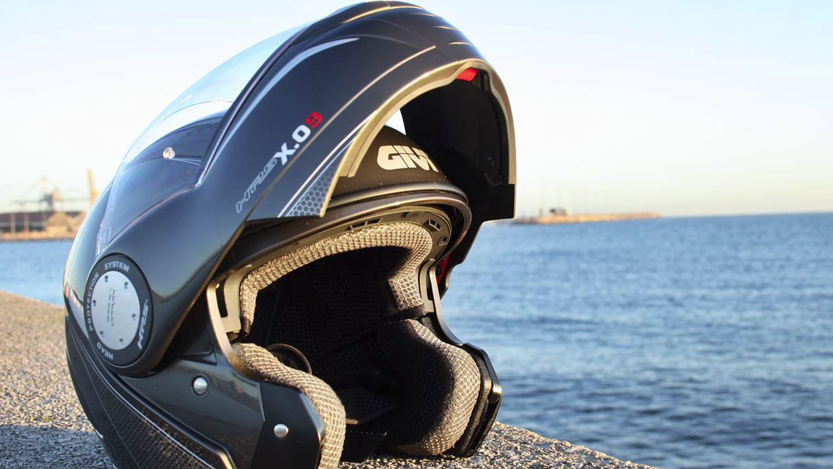mejor casco convertibles alquiler moto Ibiza
